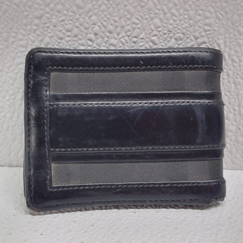 Burberry Black Bi-Fold Wallet Leather & Canvas